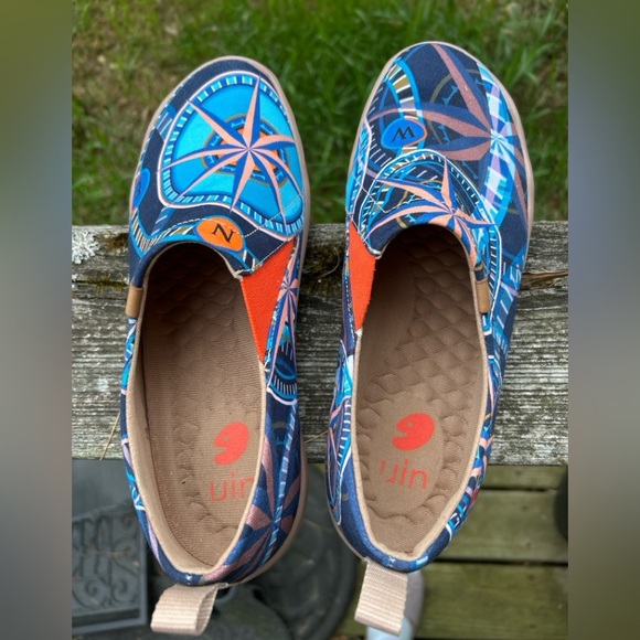 UIN Slip-On Canvas Shoes Men’s Size 8 Women’s 9.5 Compass Design Toledo Map Sole - Picture 17 of 17